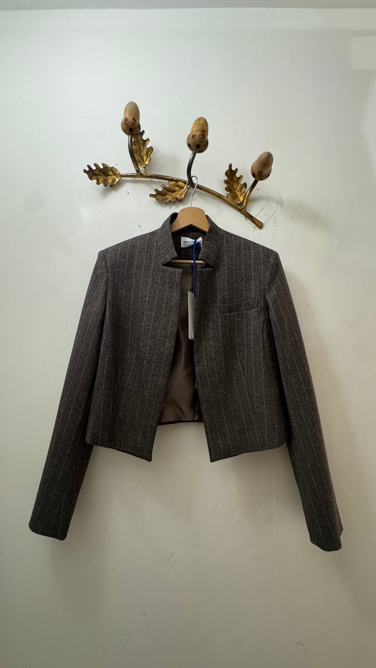 CHAQUETA CORTA LIV BROWN