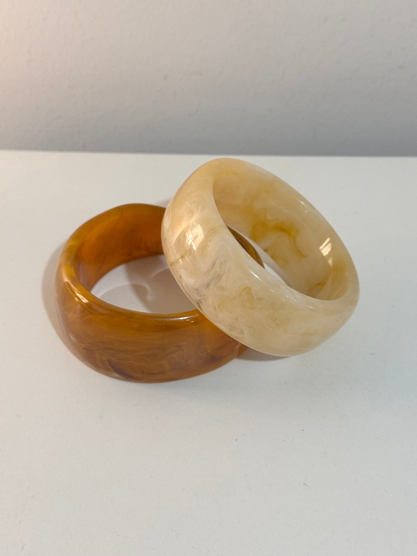 PULSERA DE RESINA MOON