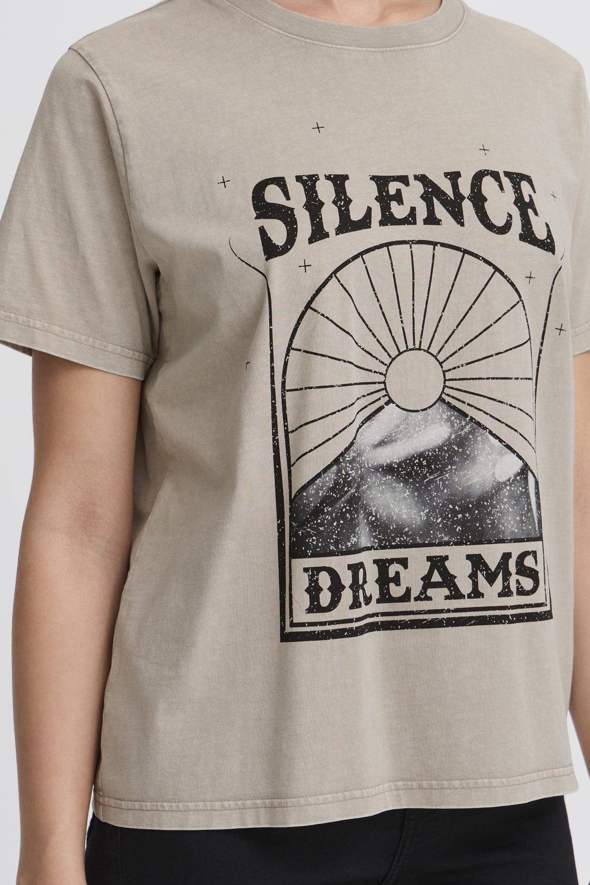 CAMISETA SILENCE DREAMS