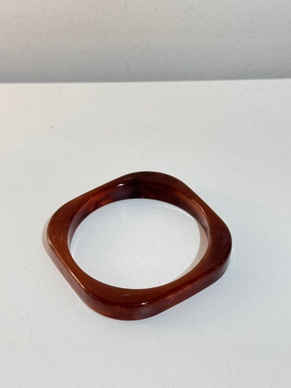 PULSERA DE RESINA HALF MOON