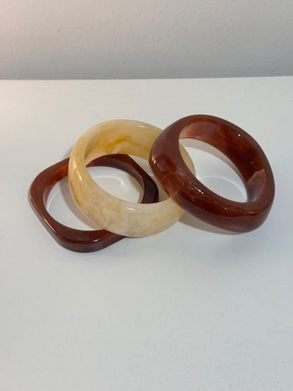 PULSERA DE RESINA HALF MOON