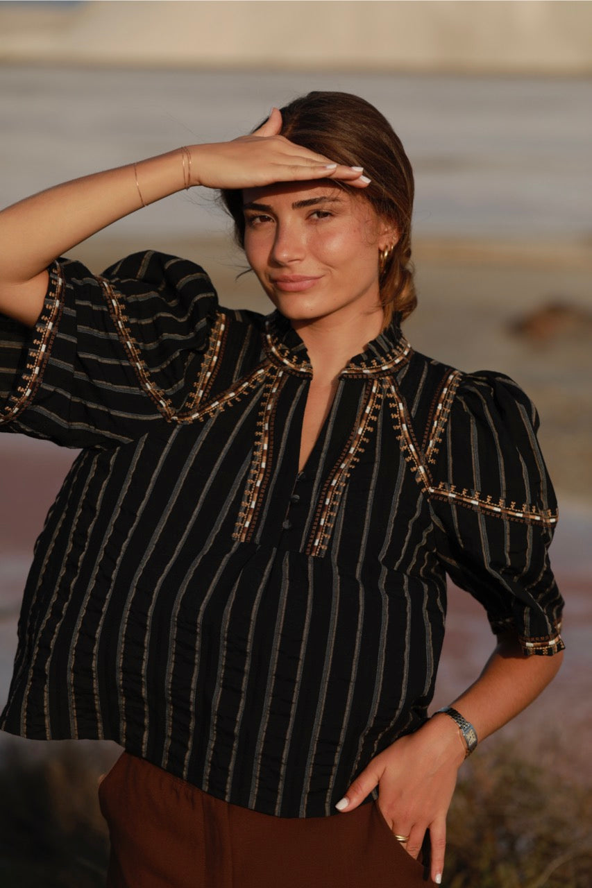 TOP BRODERIE CORA NOIR