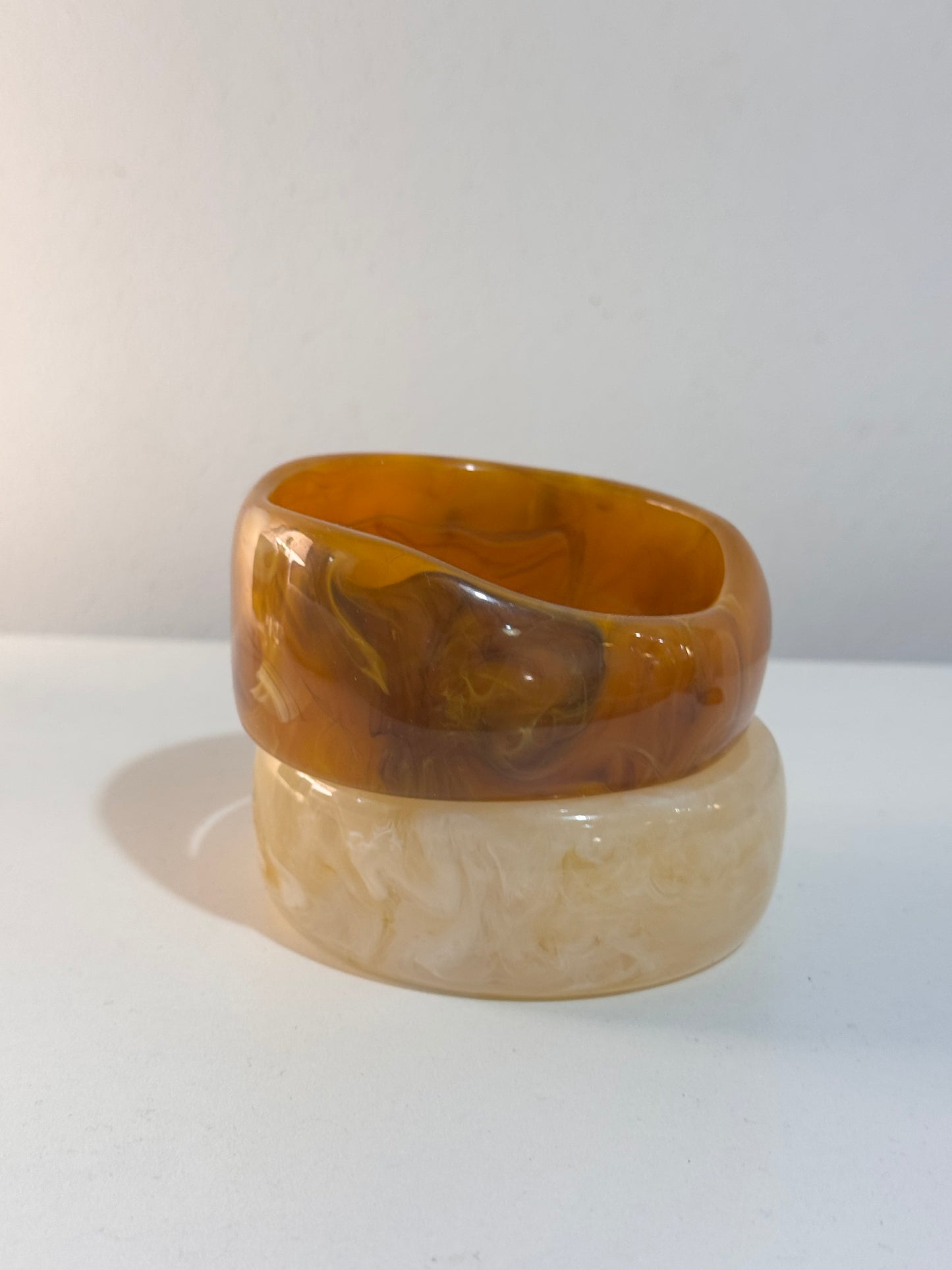PULSERA DE RESINA MOON