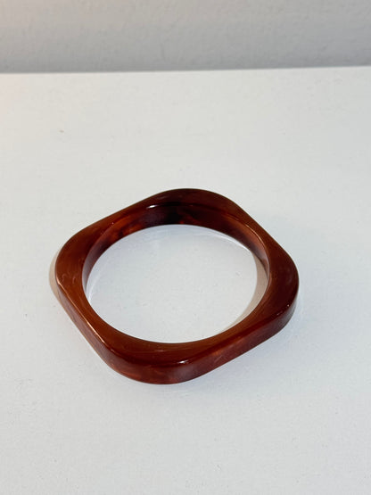PULSERA DE RESINA HALF MOON