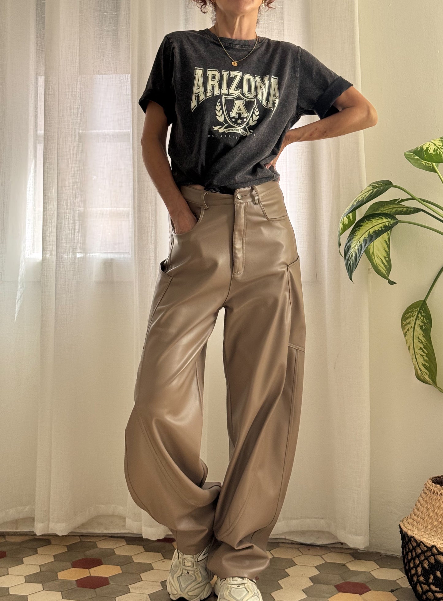 PANTALÓN ELLIOT VEGAN TAUPE