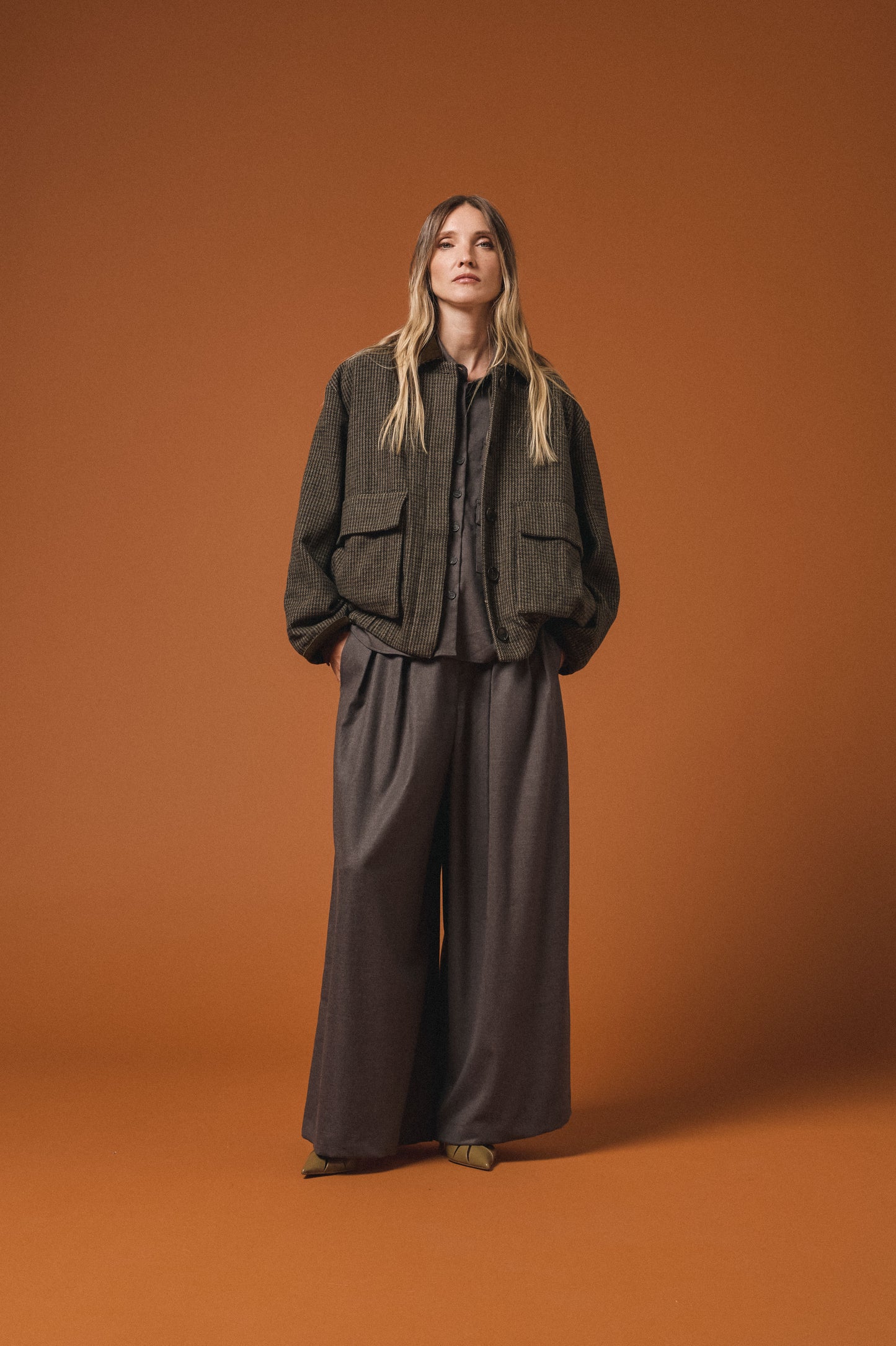 CHAQUETA ELIZABETH KAKI