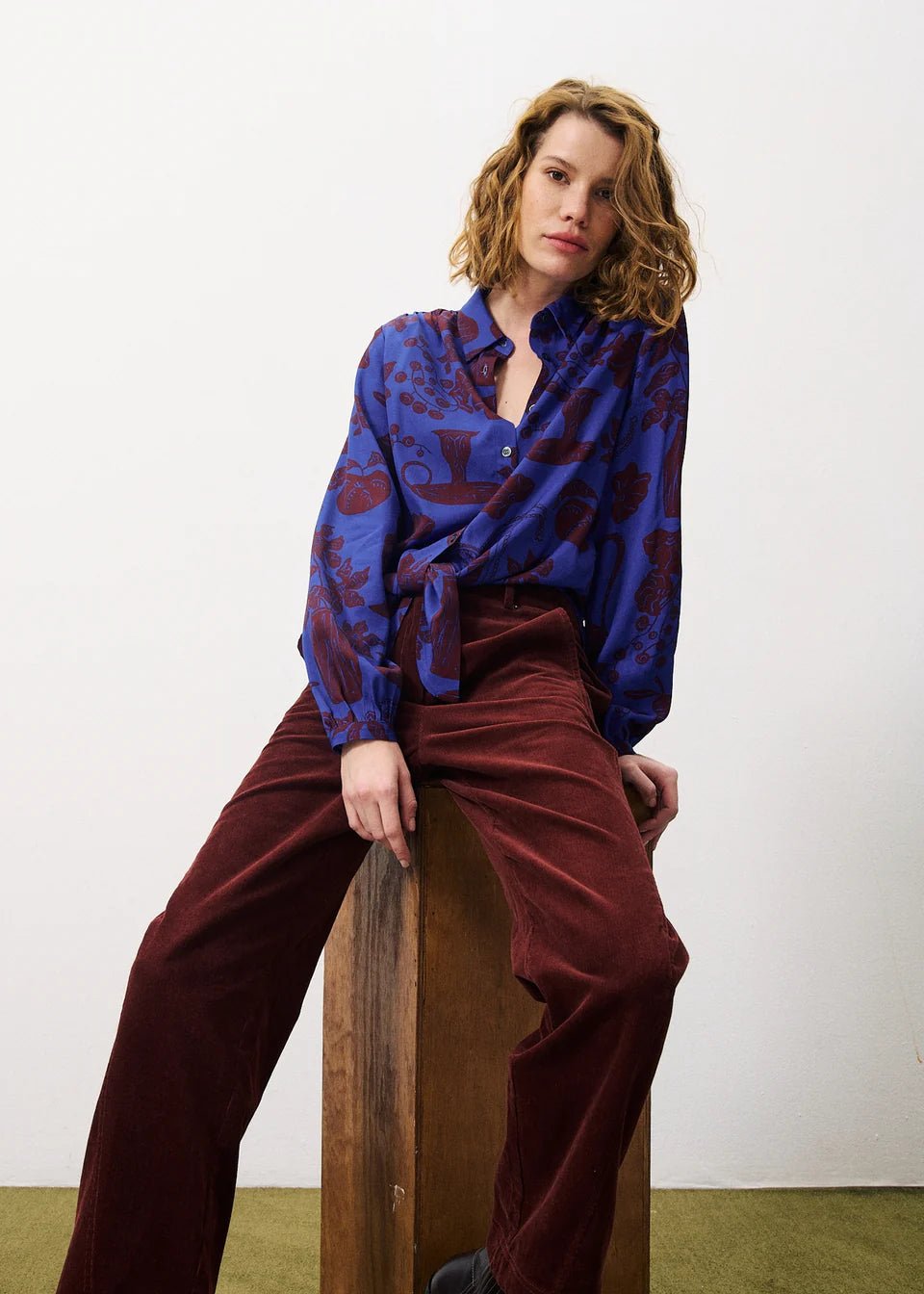 PANTALÓN ELYSA VELOURS BOURDEAUX - Sister Birkin