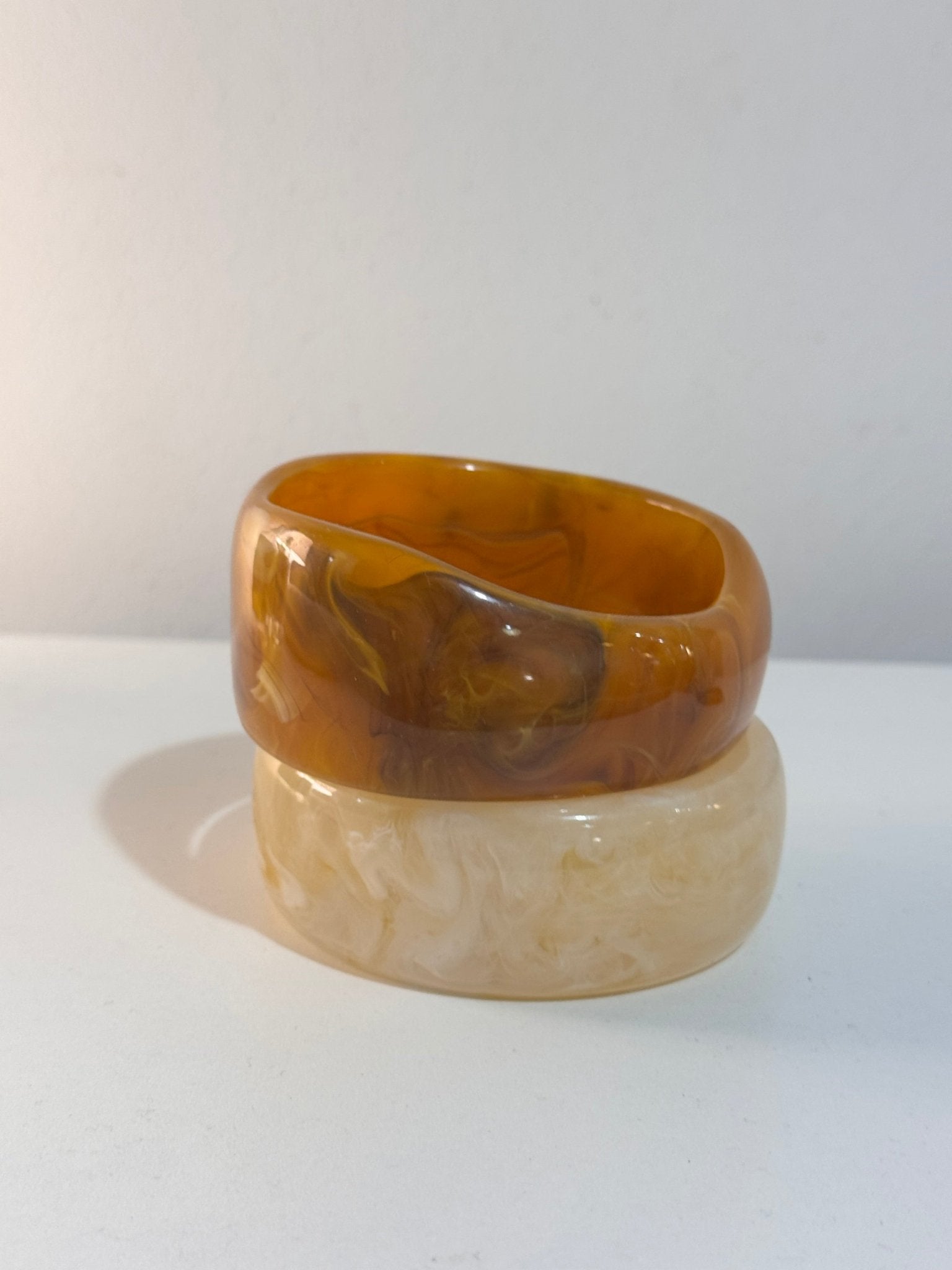 PULSERA DE RESINA MOON - Sister Birkin