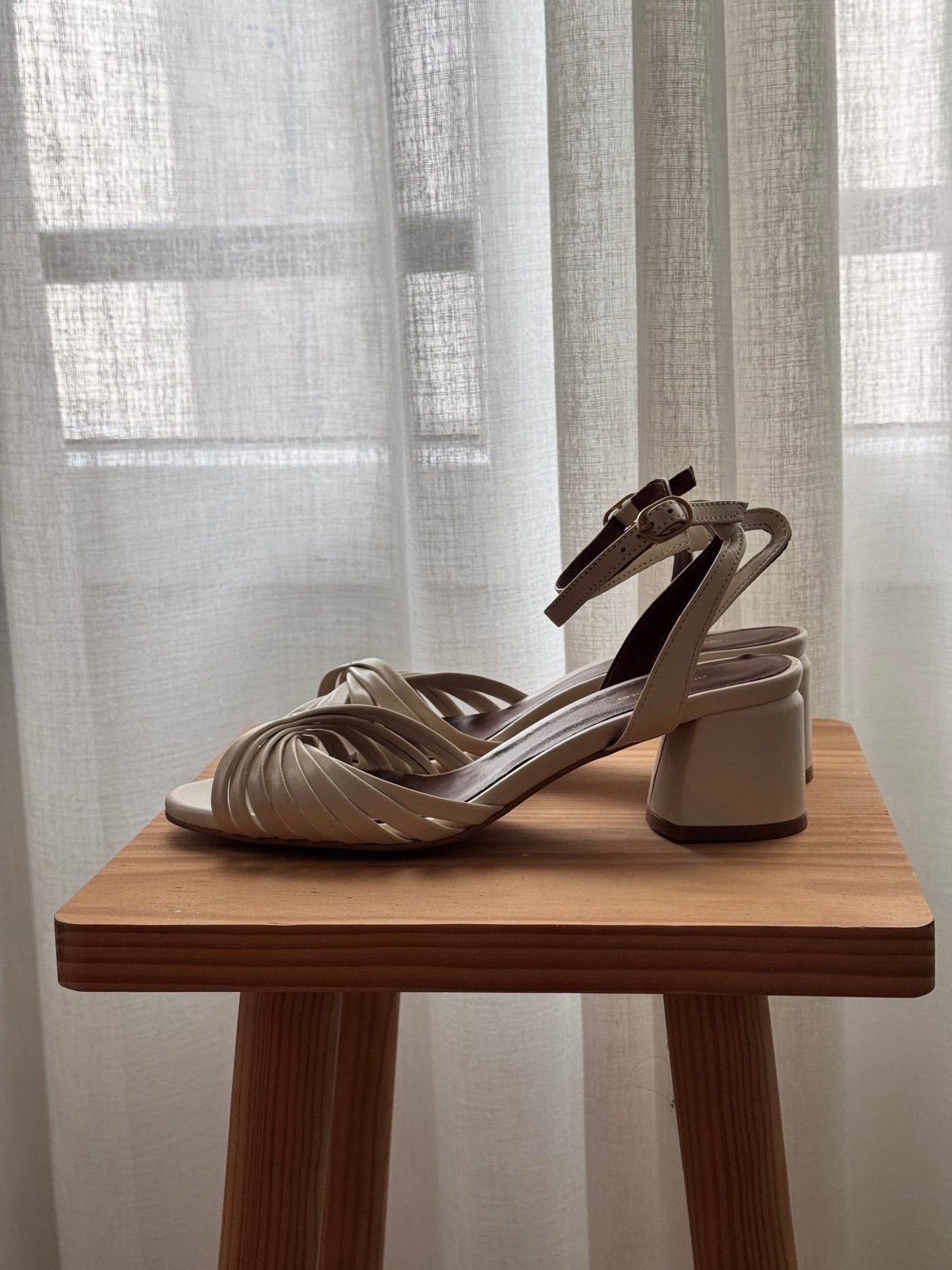 SANDALIAS MARGRIET WHITE SAND - Sister Birkin