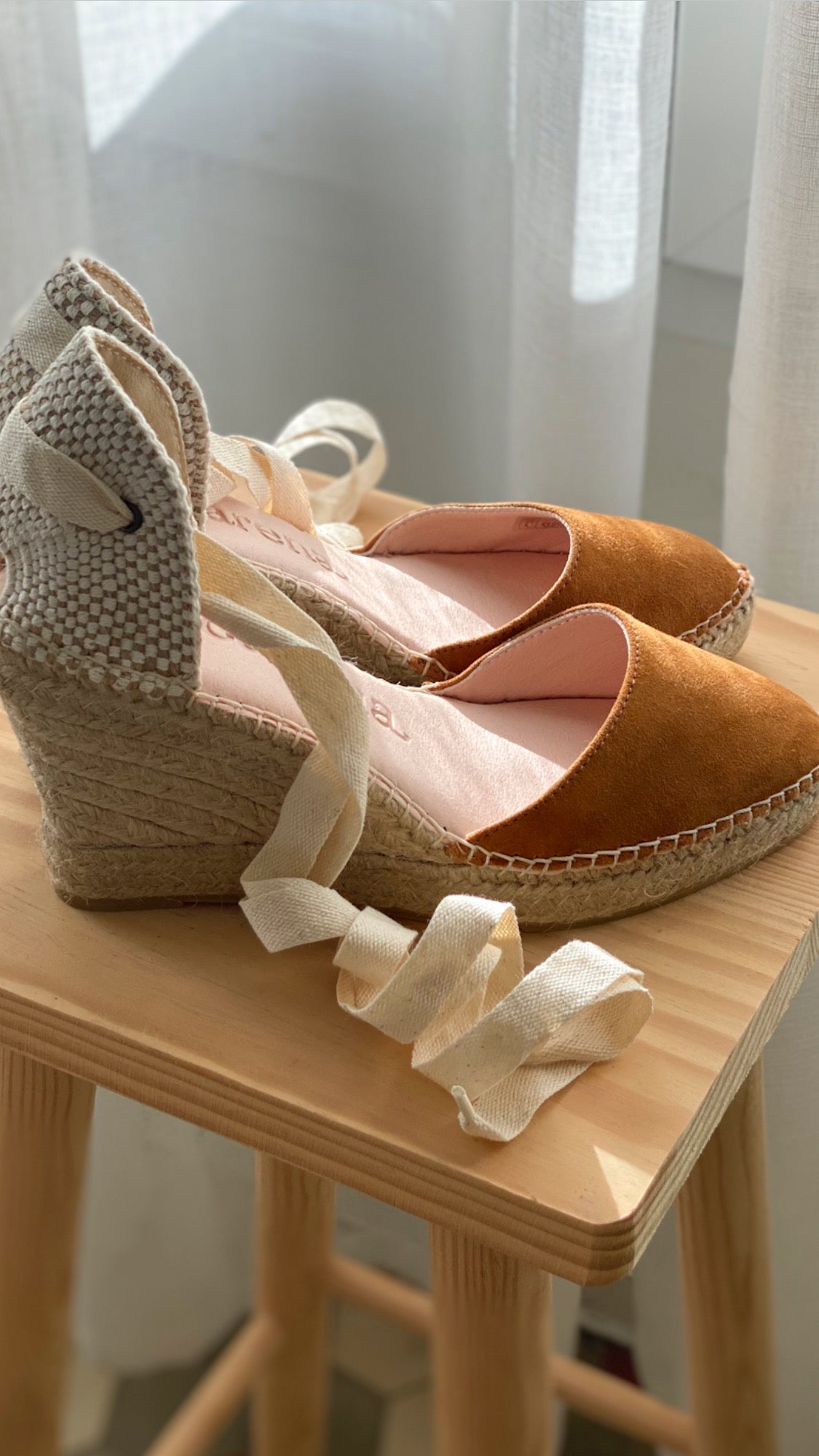 ALPARGATA DE ANTE DENISSE CAMEL - Sister Birkin
